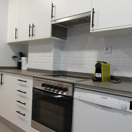 Centrico Y Acogedor Piso Con Garaje A Coruna